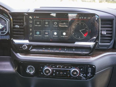 Used 2022 GMC Sierra 1500 Elevation AWD/4WD image 11