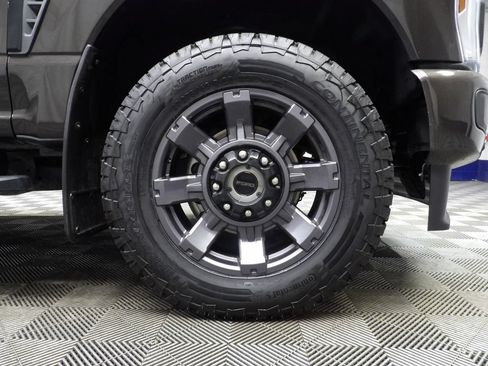Used 2024 Ford F350 Lariat w/ Lariat Ultimate Package AWD/4WD image 9
