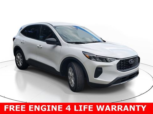 Used 2025 Ford Escape Active image 2