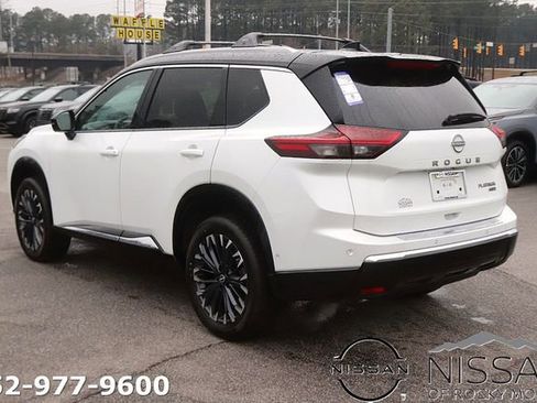 New 2026 Nissan Rogue Platinum image 5
