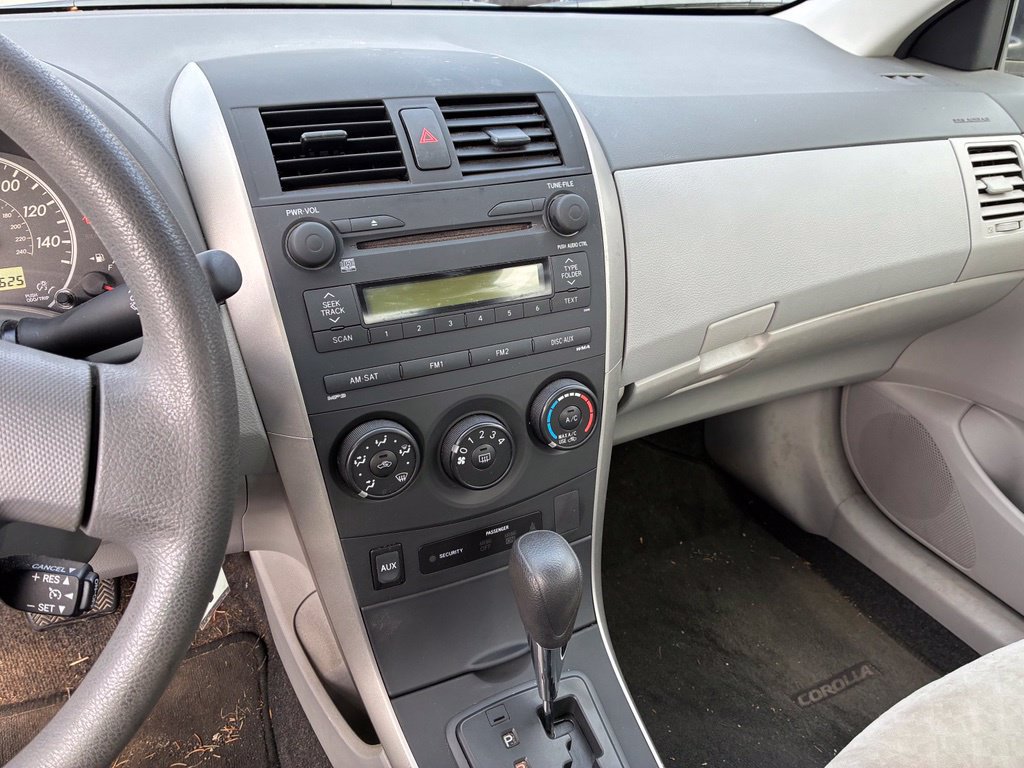 Used 2009 Toyota Corolla LE w/ All Weather Guard Pkg FWD image 10