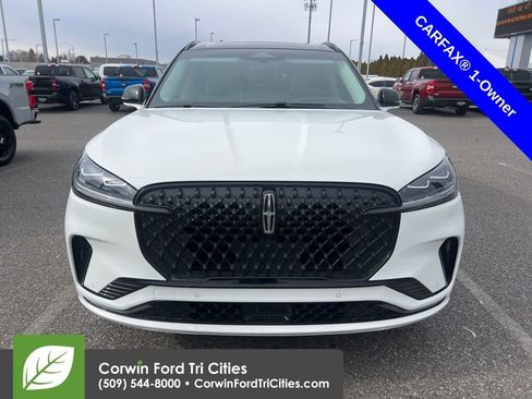 Used 2025 Lincoln Aviator Reserve w/ Equipment Group 201A image 3