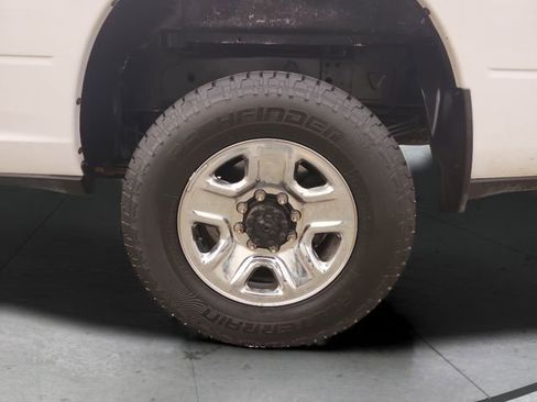 Used 2020 RAM 3500 Tradesman w/ Chrome Appearance Group image 27