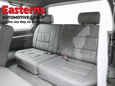 Used 2005 Toyota Land Cruiser AWD/4WD image 28
