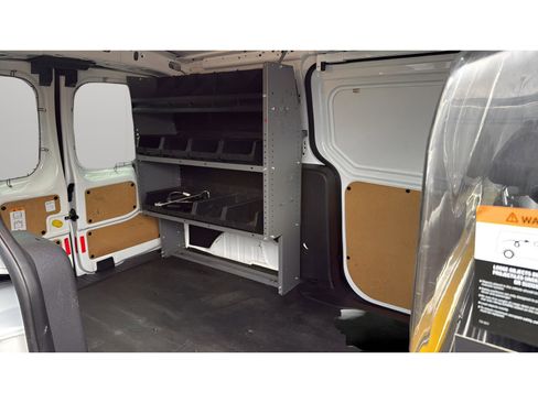 Used 2018 Ford Transit Connect XL image 27
