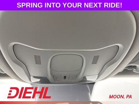 Used 2018 Jeep Renegade Latitude w/ Cold Weather Group AWD/4WD image 31