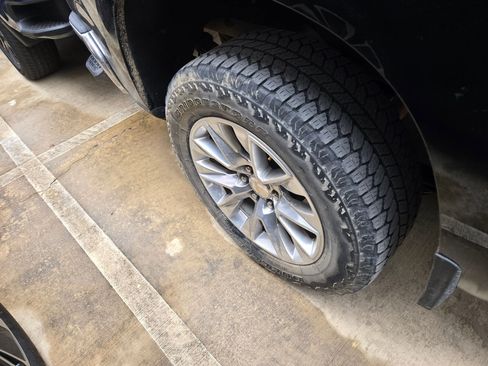 Certified 2022 Chevrolet Silverado 1500 LTZ image 6