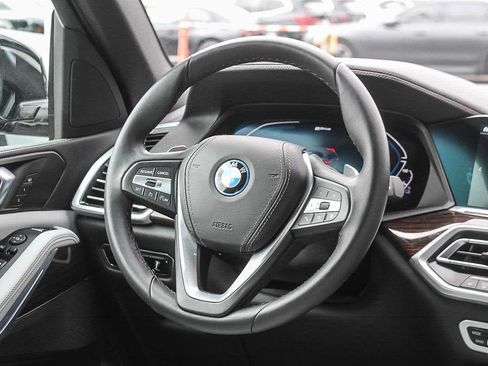 Used 2023 BMW X5 xDrive45e w/ Parking Assistance Package AWD/4WD image 13