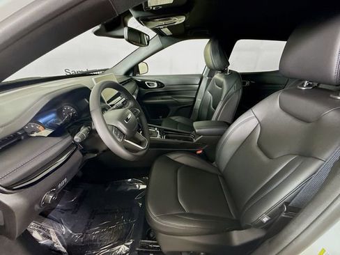 New 2026 Jeep Compass Limited image 20