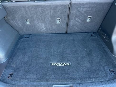 Used 2023 Hyundai Kona SE image 16