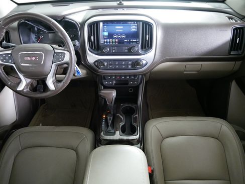 Used 2019 GMC Canyon SLT w/ Driver Alert Package image 10