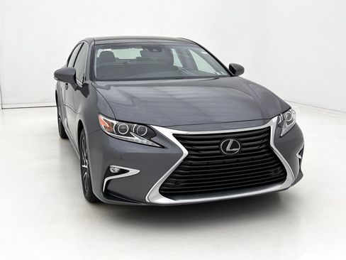 Used 2016 Lexus ES 350 FWD image 3
