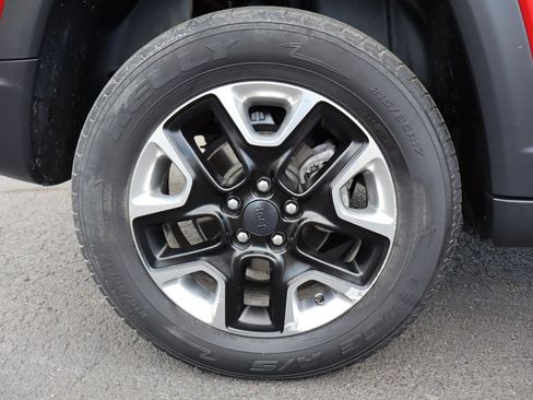 Used 2018 Jeep Compass Trailhawk AWD/4WD image 43