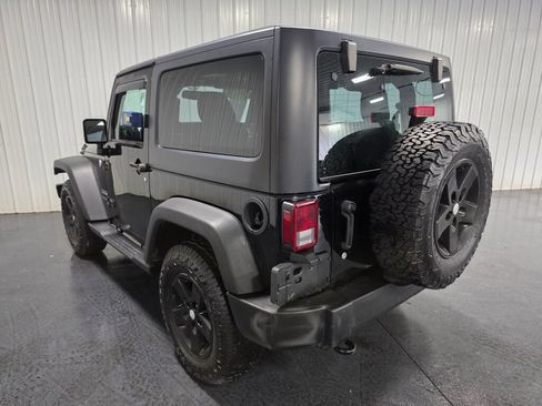 Used 2017 Jeep Wrangler Sport w/ Quick Order Package 23S AWD/4WD image 3