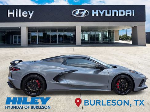 Used 2024 Chevrolet Corvette Stingray Preferred Conv w/ Z51 Performance Package RWD image 3