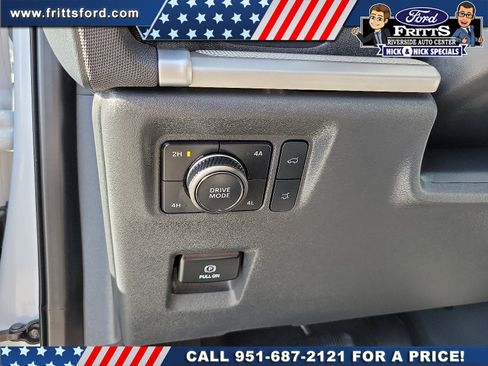 Certified 2025 Ford Expedition Active AWD/4WD image 12