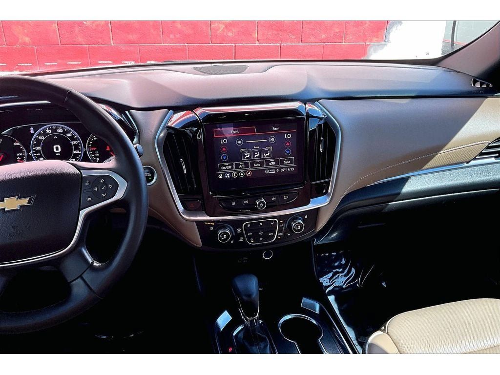 Used 2023 Chevrolet Traverse Premier AWD/4WD image 7