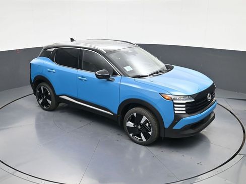 New 2026 Nissan Kicks SR w/ SR Premium Package FWD image 24