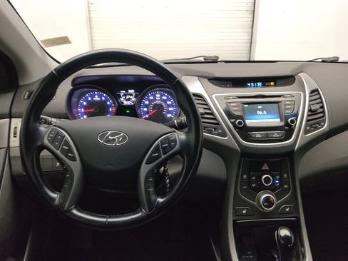 Used 2015 Hyundai Elantra Limited image 22