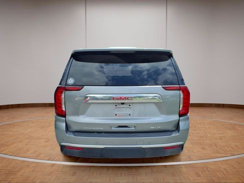 Used 2024 GMC Yukon SLT w/ SLT Luxury Package AWD/4WD image 6