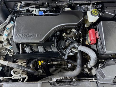 Used 2021 Nissan Rogue Sport S image 38