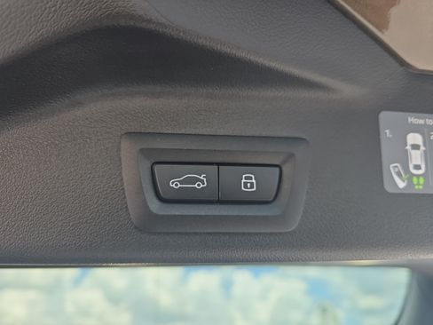 Used 2026 BMW X5 sDrive40i RWD image 10