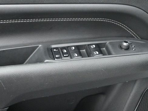 Used 2023 Jeep Compass Latitude AWD/4WD image 11