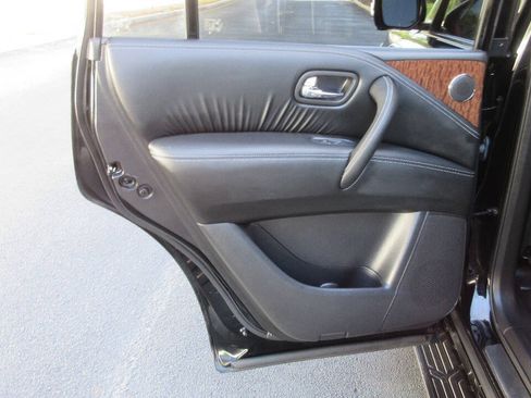 Used 2020 Nissan Armada SL w/ Premium Package RWD image 17