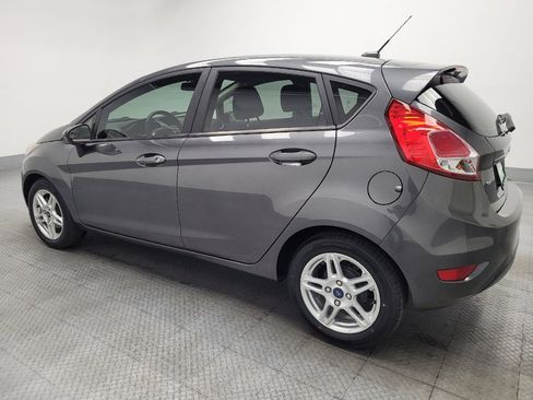 Used 2019 Ford Fiesta SE image 3