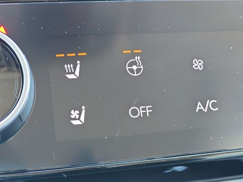 Certified 2025 Hyundai Tucson Limited FWD image 26