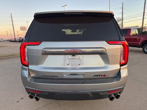 Used 2024 GMC Yukon AT4 w/ Technology Package image 6