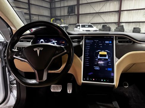 Used 2017 Tesla Model X P100D image 25