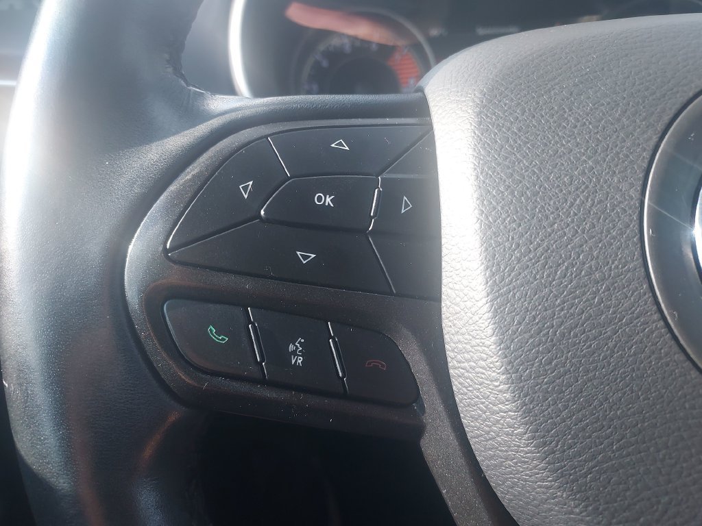 Used 2019 Jeep Cherokee Trailhawk w/ Cold Weather Group AWD/4WD image 23