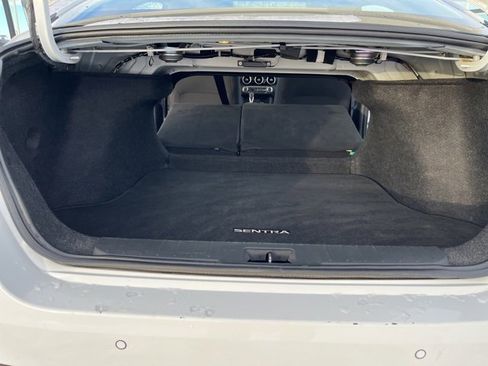 Used 2022 Nissan Sentra SV image 24