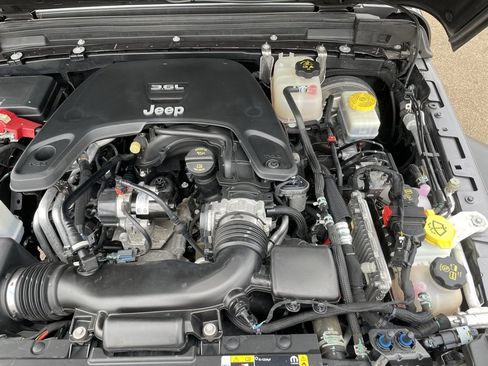 Used 2021 Jeep Wrangler Unlimited Sport image 36