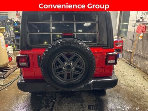 Used 2024 Jeep Wrangler Sport S image 3