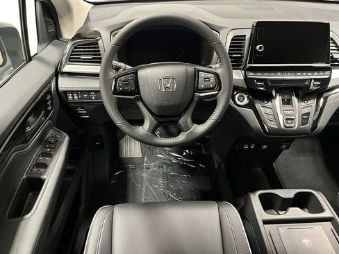 New 2026 Honda Odyssey Touring image 22