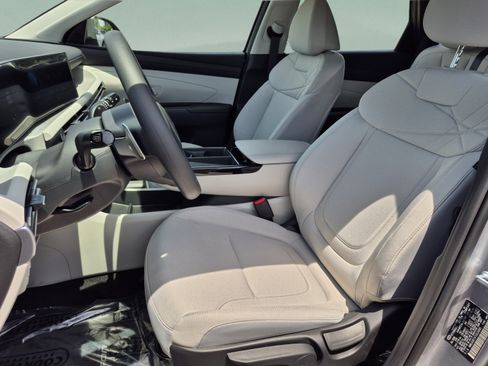 New 2026 Hyundai Tucson Blue SE FWD image 18