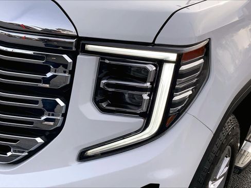 Used 2024 GMC Sierra 1500 Denali w/ Technology Package image 28