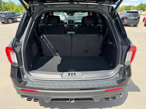 Used 2025 Ford Explorer ST AWD/4WD image 16