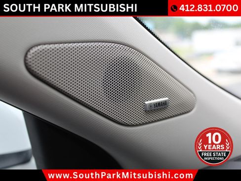 New 2025 Mitsubishi Outlander SE image 24