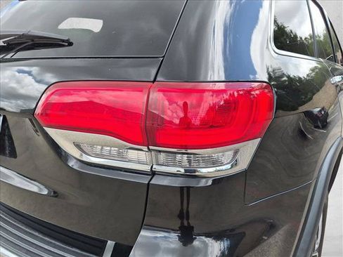 Used 2019 Jeep Grand Cherokee Limited AWD/4WD image 26