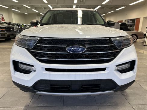 Used 2023 Ford Explorer XLT w/ Equipment Group 202A image 17