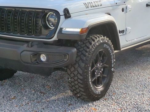 New 2026 Jeep Gladiator Willys image 9