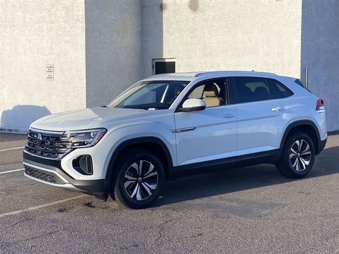 New 2026 Volkswagen Atlas Cross Sport SE image 3