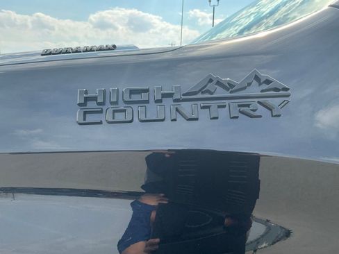 Used 2024 Chevrolet Silverado 1500 High Country AWD/4WD image 14
