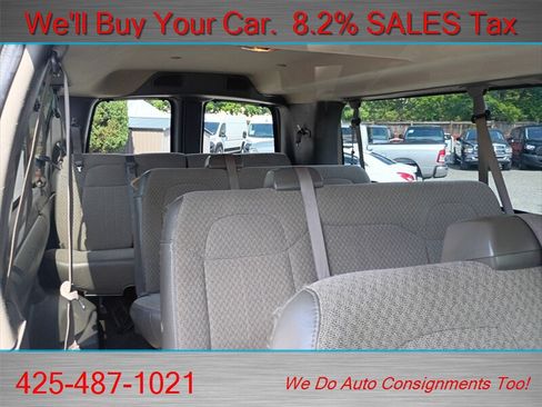 Used 2017 Chevrolet Express 3500 LT w/ LT Preferred Equipment Group RWD image 24