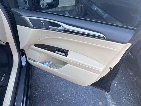 Used 2016 Ford Fusion SE w/ Equipment Group 202A FWD image 32