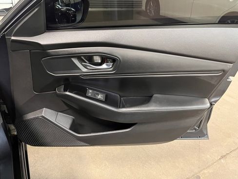 Used 2023 Honda Accord Touring image 11