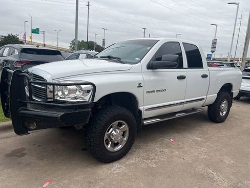 Used 2006 Dodge Ram 2500 Truck Laramie AWD/4WD image 2